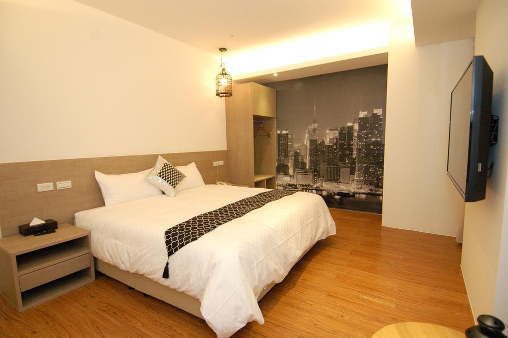 Season 5 Inn Luodong Rum bild
