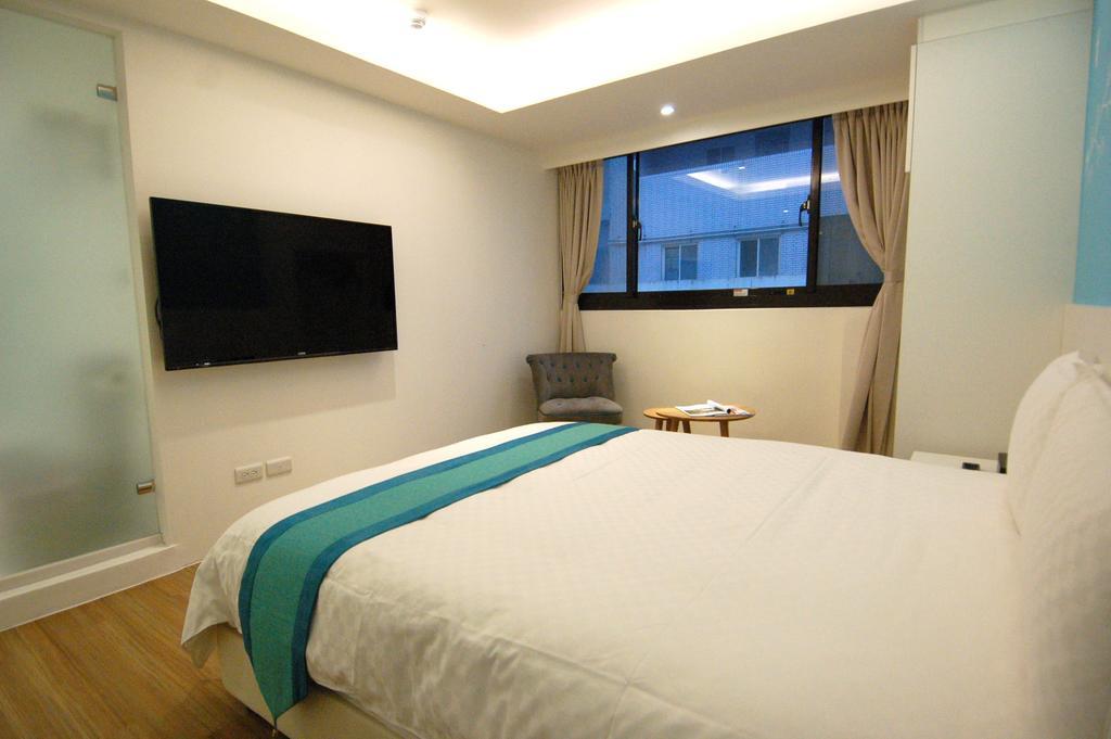 Season 5 Inn Luodong Rum bild